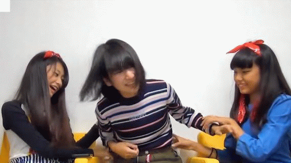 日本の少女たちがくすぐりゲーム02 PWB [page00013_01]